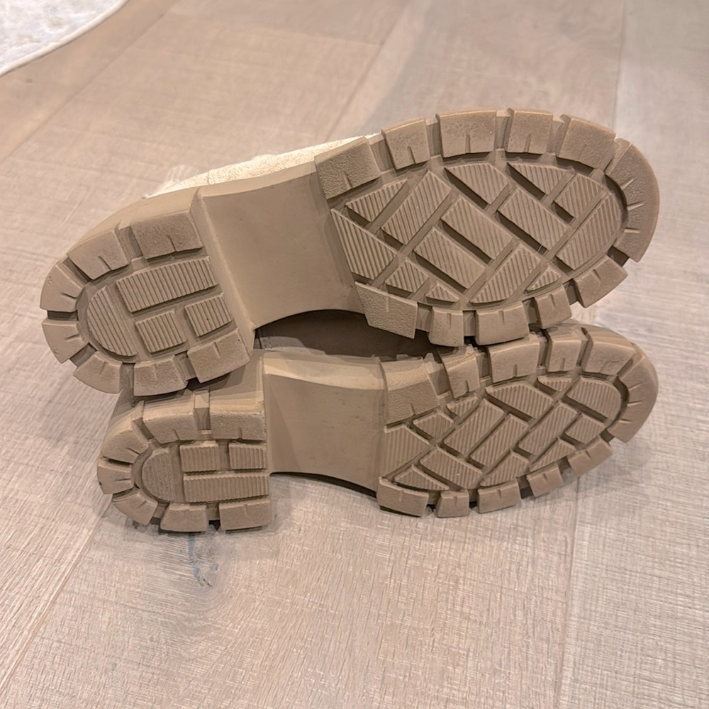 Steve Madden light tan boots - Picture 3 of 5